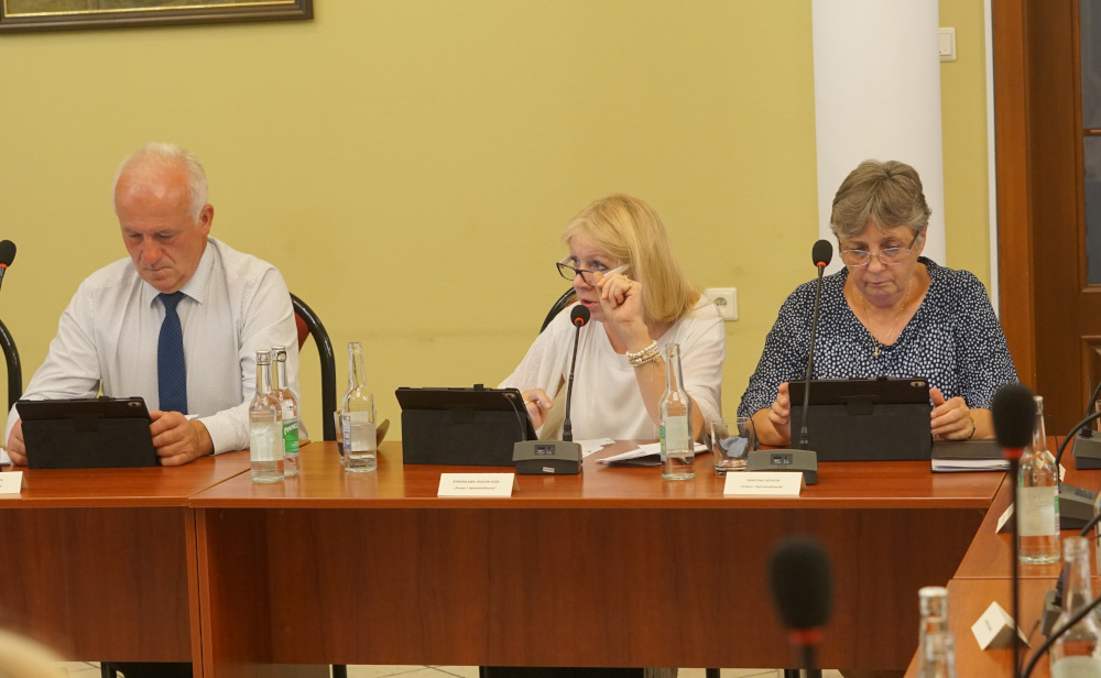 Mikołów nie powinien promować Wojaczka? Dyskusja wokół poety na sesji Rady Miasta