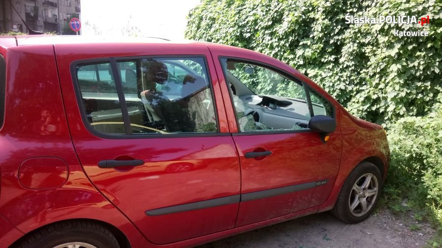 Włamał się do pojazdu w centrum Katowic. Został zatrzymany dzięki czujności obywatela