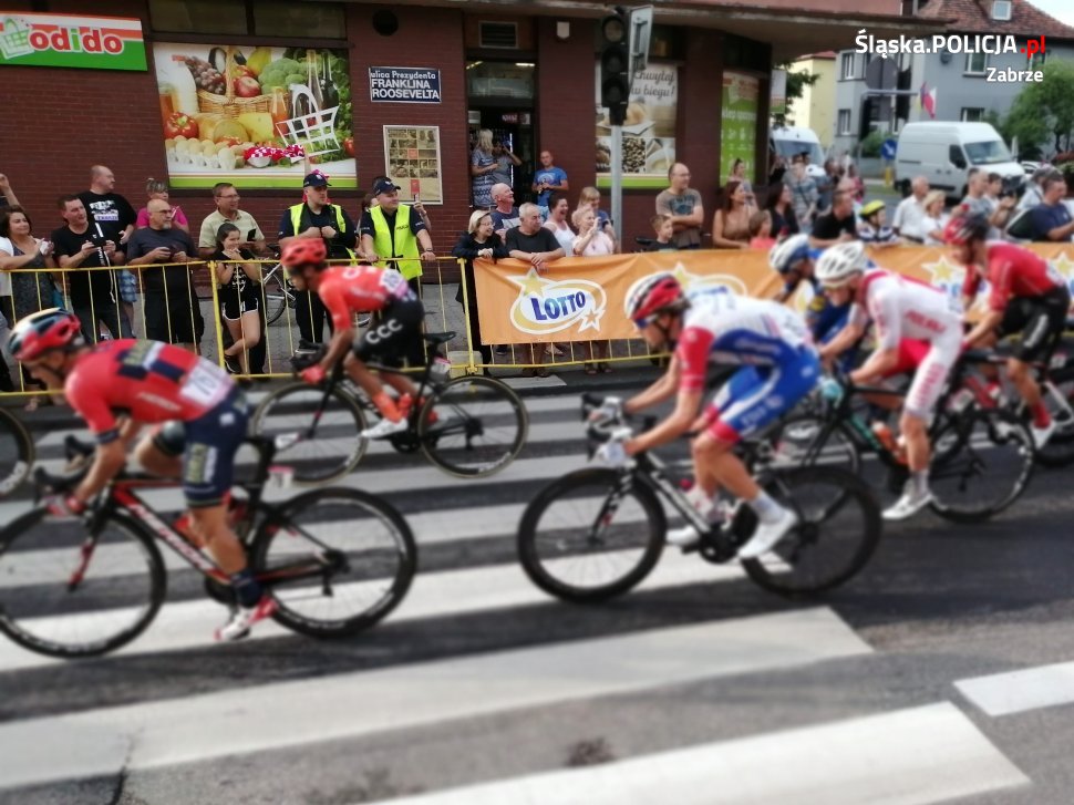 Mundurowi dbali o bezpieczeństwo podczas Tour de Pologne