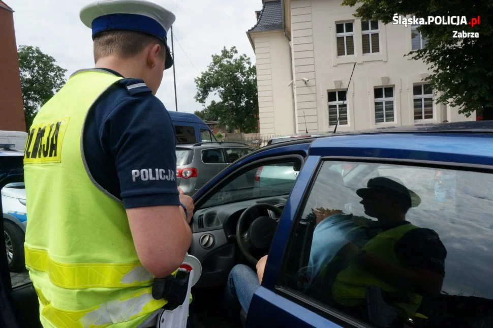 Policjanci zabrzańskiej drogówki prowadzą dziś akcję "Bezpieczny pieszy"