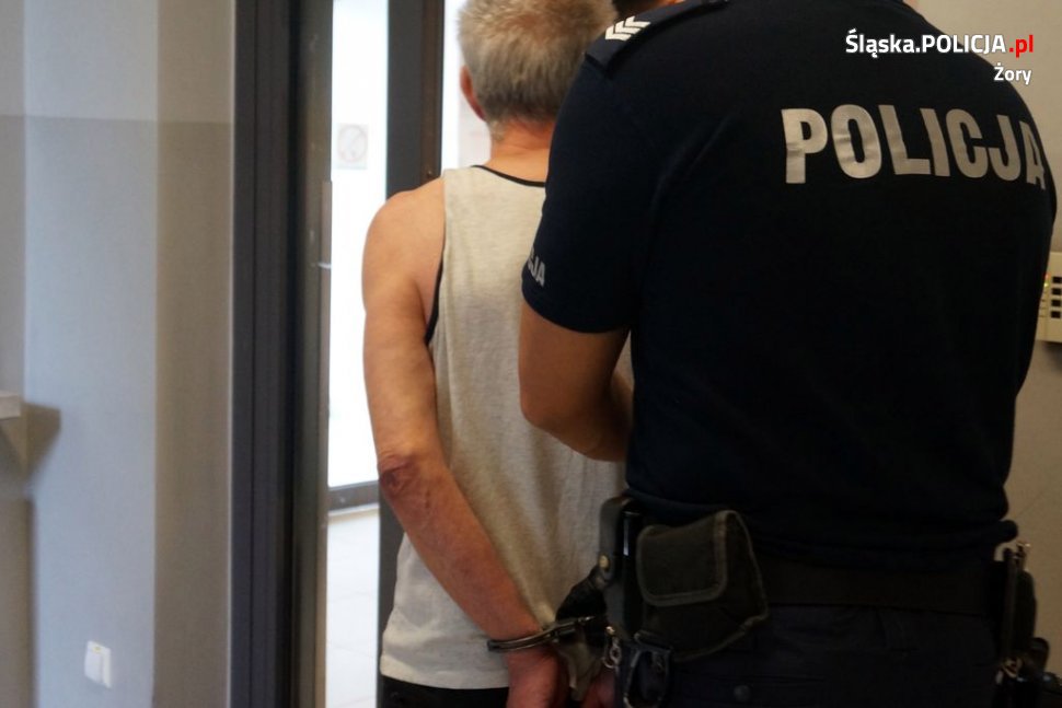 Pijany ojciec ugodził nożem syna!