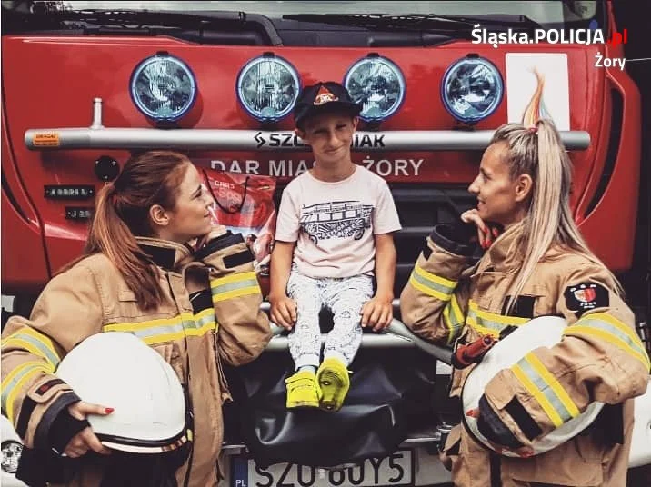Mundurowi sprawili niespodziankę urodzinową 10-letniemu Bartkowi