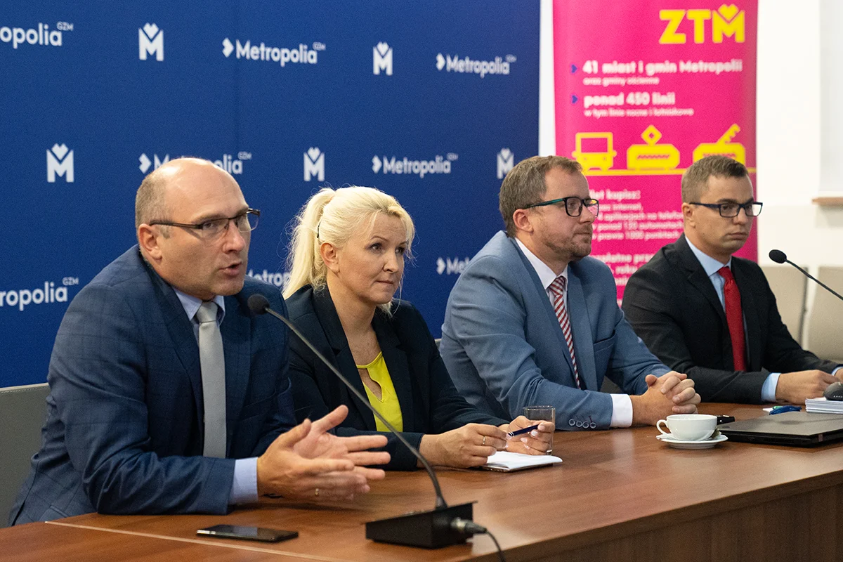 ZTM przedstawił projekt nowej siatki połączeń. Metrolinie uzupełnieniem kolei