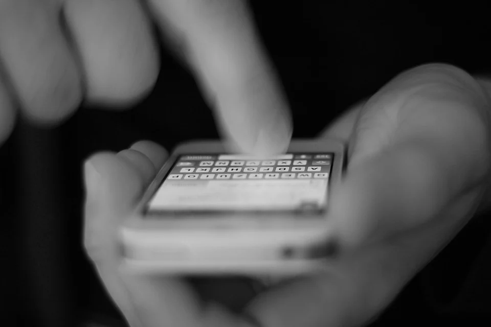 Uważaj na fałszywe SMS-y od rzekomego komornika!