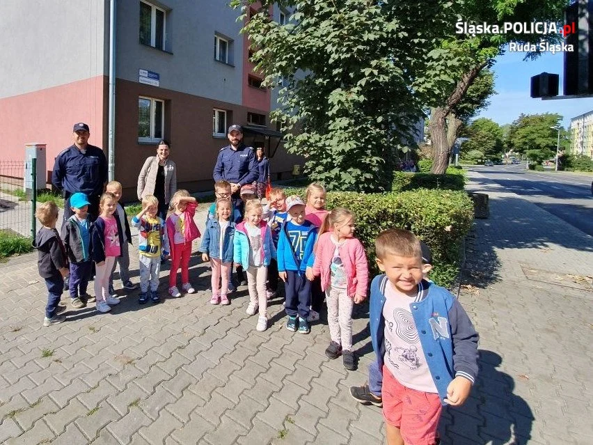 Z przedszkolakami o bezpieczeństwie na drodze