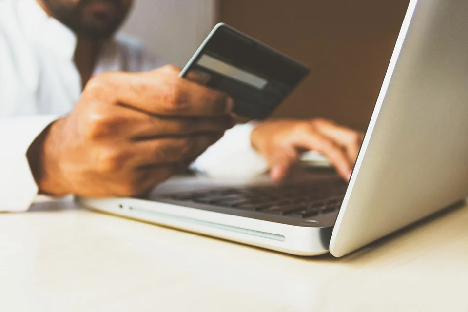 ING: Problemy z dostępem do bankowości internetowej i mobilnej oraz płatnościami kartą