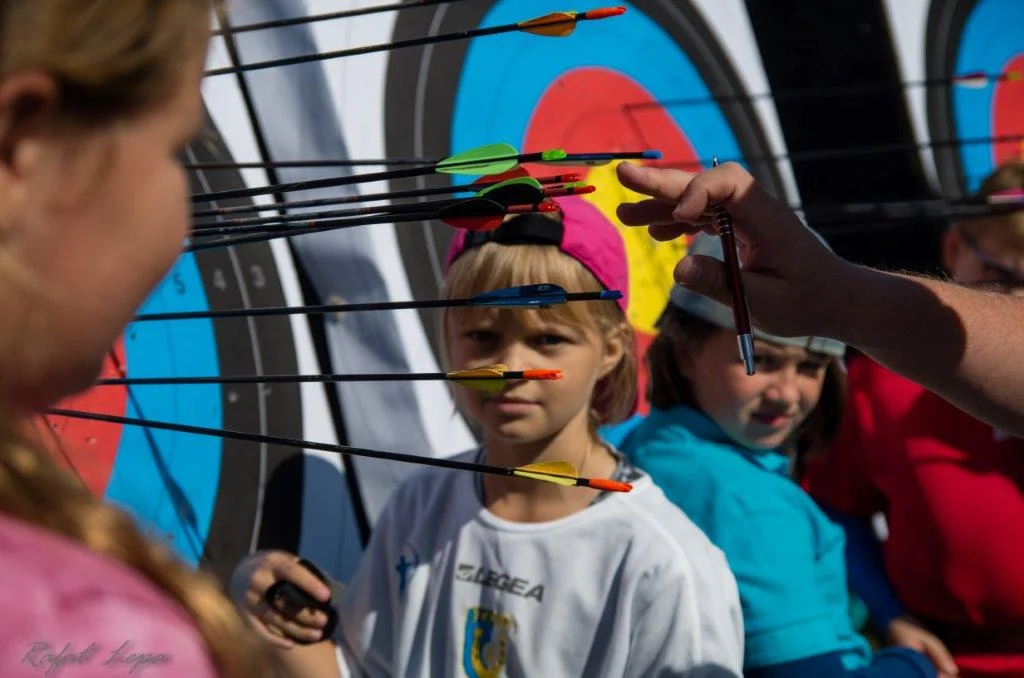 Zawodnicy z Rudy Śląskiej podczas VIII Klubowego Turnieju Łuczniczego - Stolarzowice
