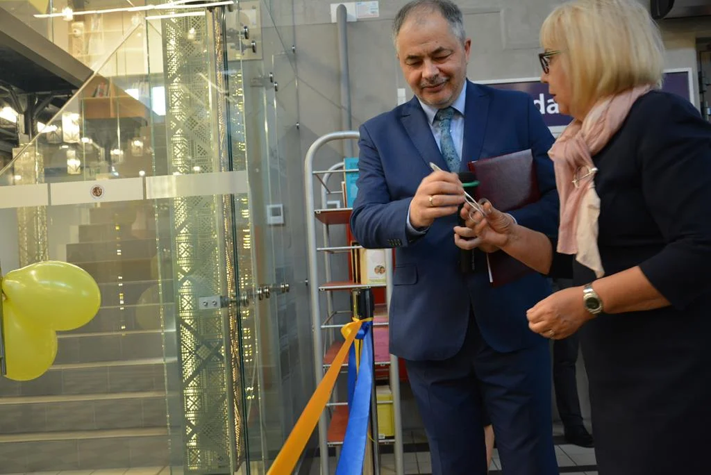 Stacja Biblioteka nareszcie otwarta! 5