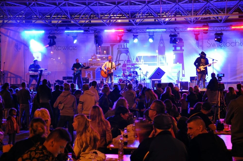 Wczoraj rozpoczęło się święto miasta. Na scenie rządziła muzyka rockowa