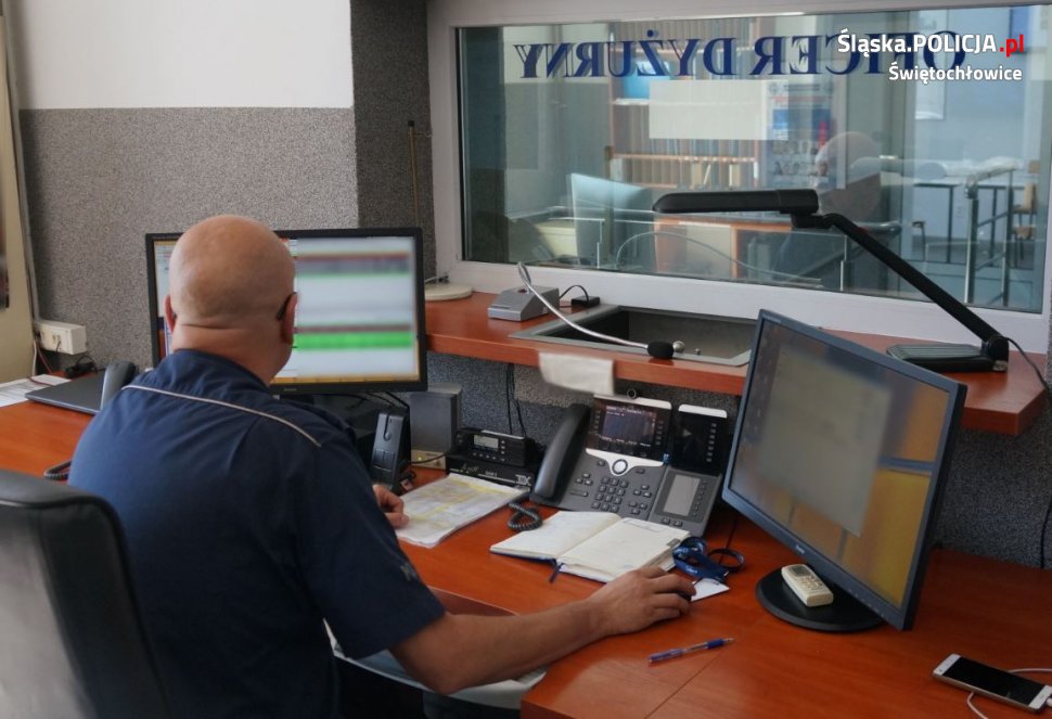 Dzięki szybkiej reakcji sąsiadów i policji szybko odnaleziono zaginionego 68-latka