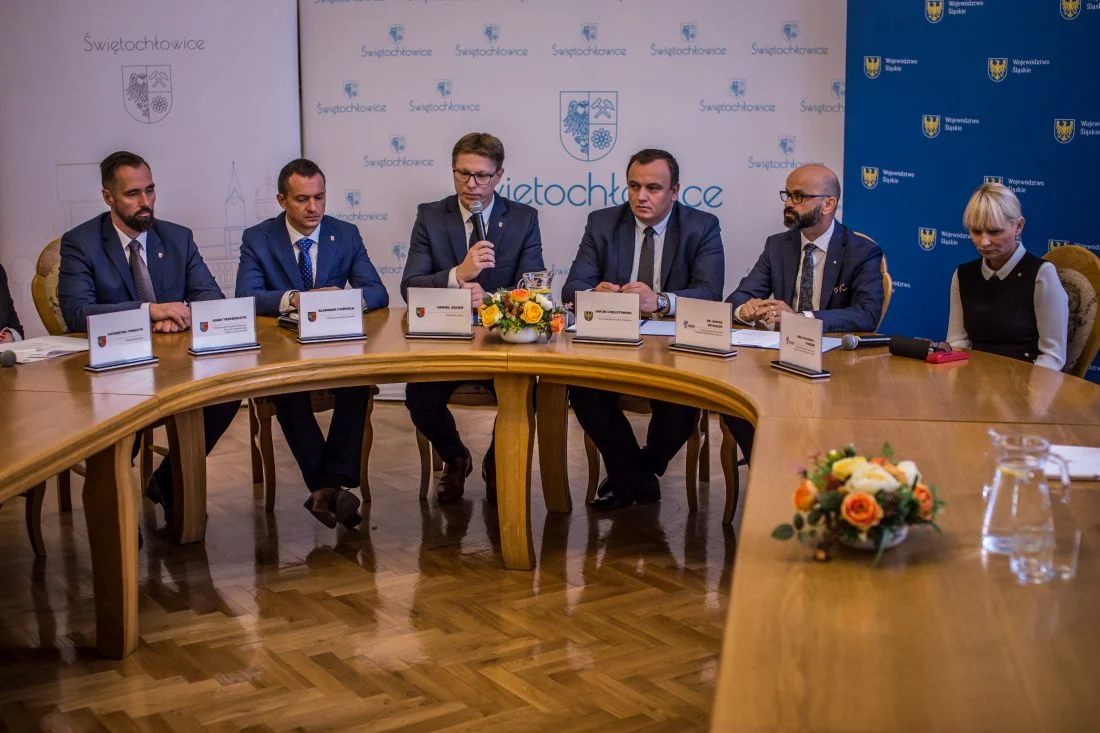 Świętochłowice podpisały porozumienie o współpracy z Województem Śląskim oraz KSSE SA
