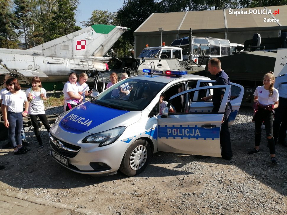 Zabrzańscy mundurowi z zespołu profilaktyki brali udział w XV Dniu Nauki