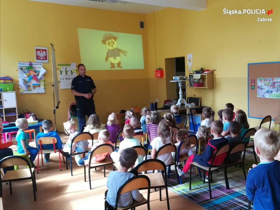 Kolejne spotkania policjantów z najmłodszymi