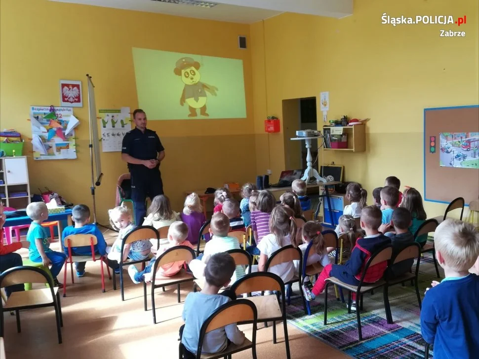 Kolejne spotkania policjantów z najmłodszymi