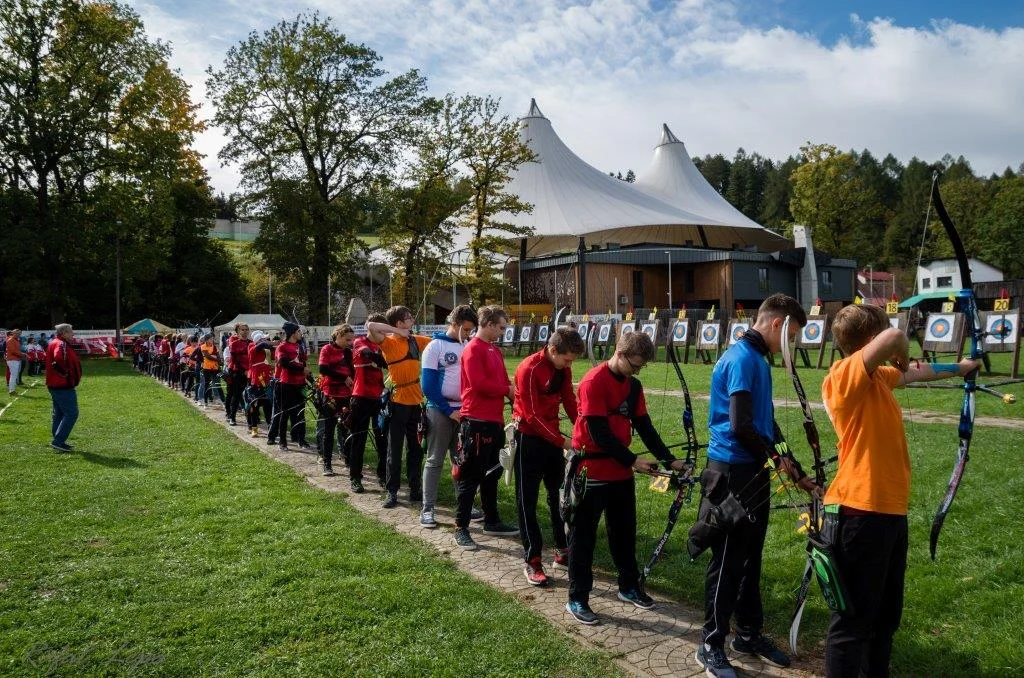 Zawodnicy UKS Grot na Międzywojewódzkich Mistrzostwach Młodzików