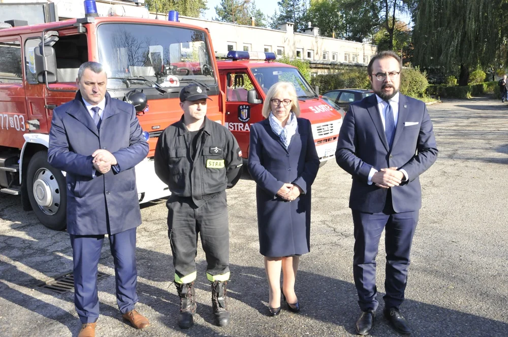 Konferencja prasowa pod siedzibą OSP 1