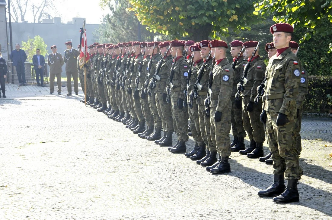 Jeden z saperów, którzy zginęli w wypadku, był rudzianinem. Został pośmiertnie odznaczony