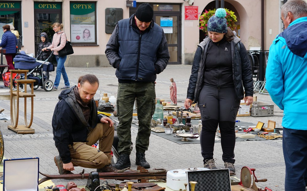 Jarmark Staroci Mikołów: Niespotykane okazy i tłumy na rynku [ZDJĘCIA]