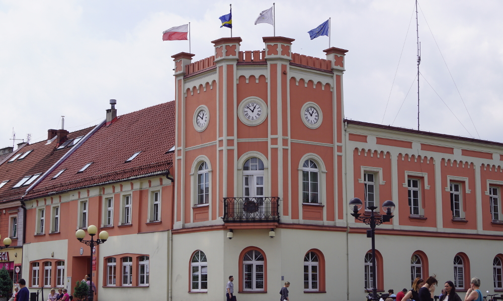 Mikołów pomoże uchodźcom jeszcze mocniej. Radni pilnie przyjęli specjalną uchwałę