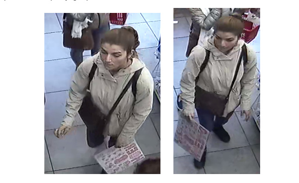 Kamery zarejestrowały podejrzaną o kradzież portfela. Rozpoznajesz ją?