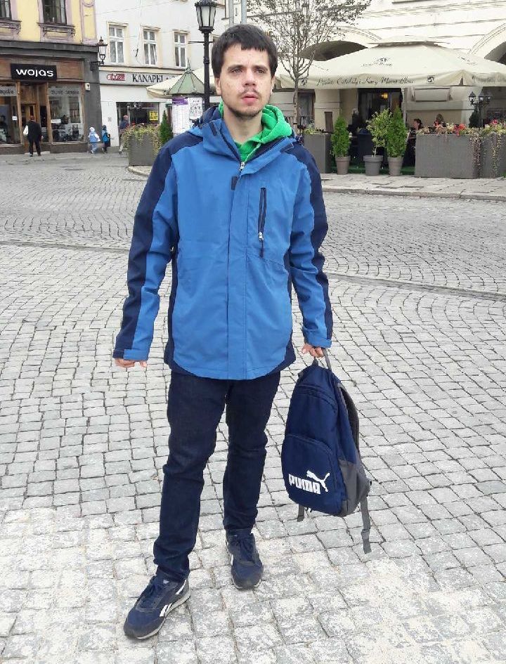 Policjanci z Katowic poszukują zaginionego 27-letniego Kamila Heller