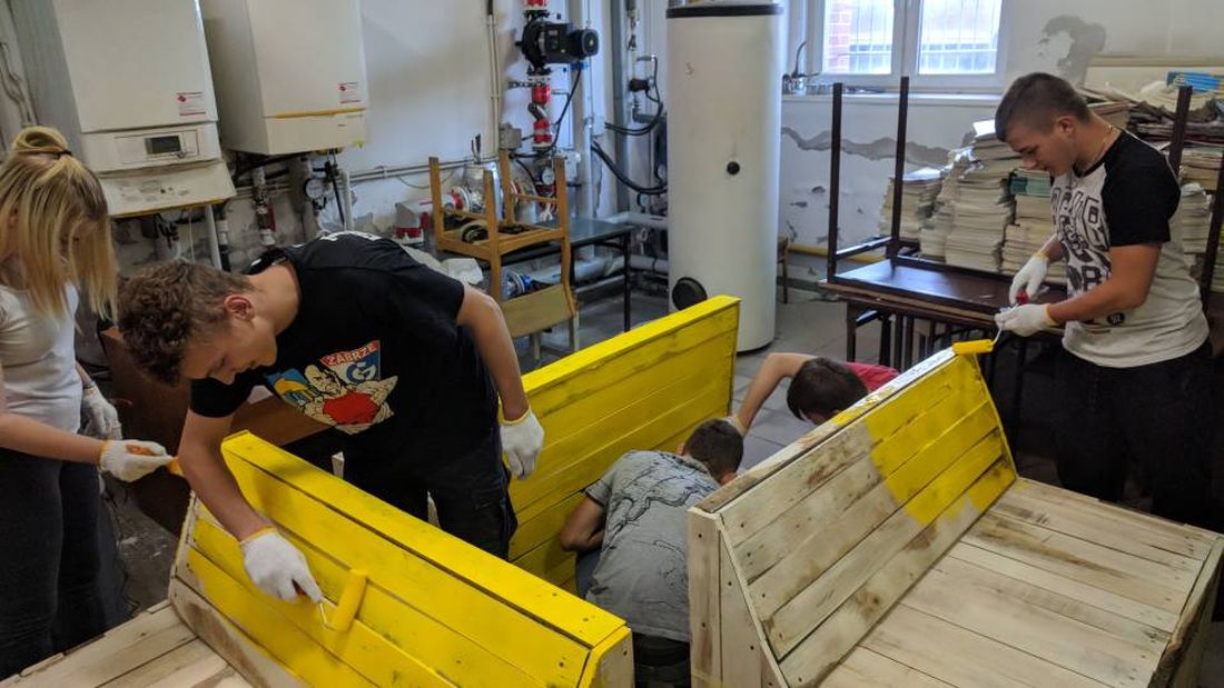 Kolejny Plac Śląski od RAŚ-u tym razem w SP nr 17 - pomogli ósmoklasiści 4