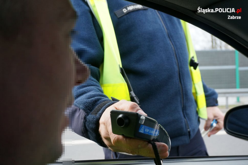 Zabrzańscy policjanci zatrzymali 4 kierujących po użyciu alkoholu