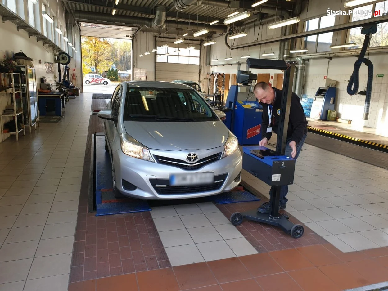 Sprawdź za darmo oświetlenie swojego samochodu. Twoje Światła - Nasze Bezpieczeństwo