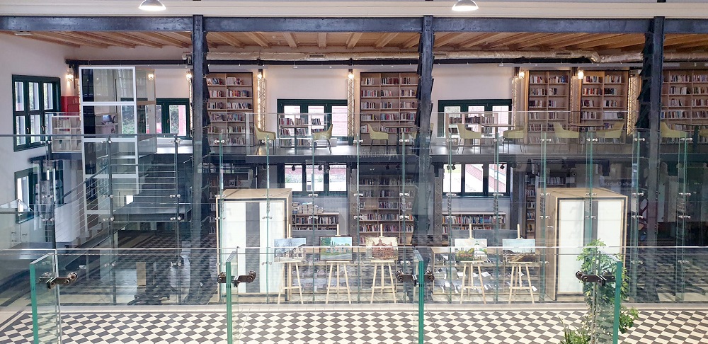 Zrewitalizowany dworzec w Rudzie Śląskiej walczy o tytuł "Dworca Roku 2019"!