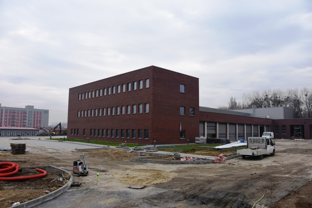 Bytom: Budowa strażnicy idzie pełną parą