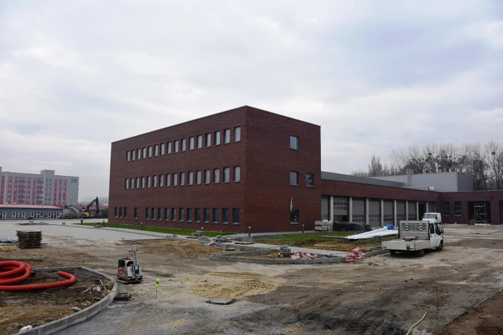 Bytom: Budowa strażnicy idzie pełną parą