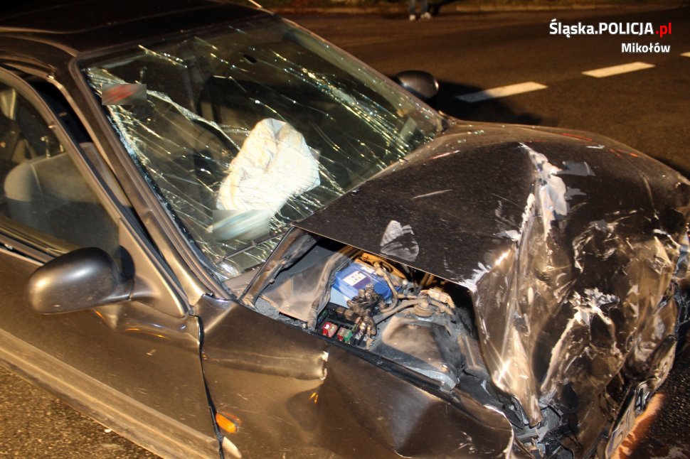 Nie ustąpił pierwszeństwa i doprowadził do kolizji. Dwie osoby trafiły do szpitala