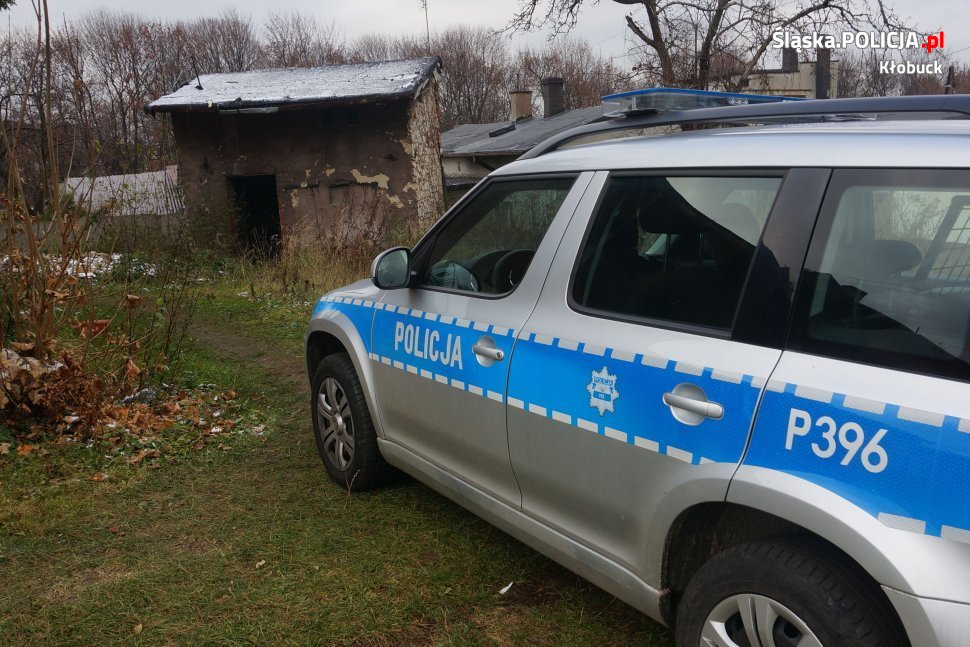 Zdążyć z pomocą w czasie mrozów. Kontrole pustostanów i apel policjantów