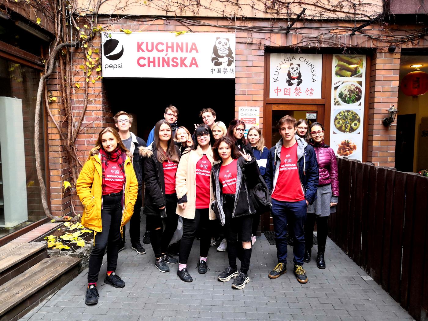 Świętochłowiccy uczniowie w chińskiej restauracji