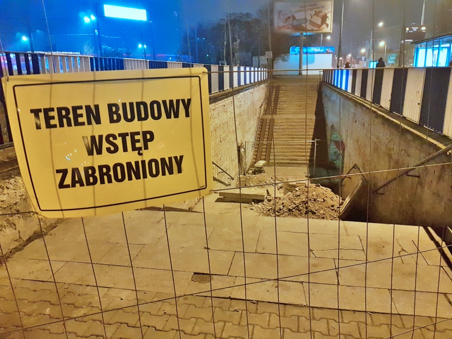 Remont przejścia podziemnego przy AKS w Chorzowie