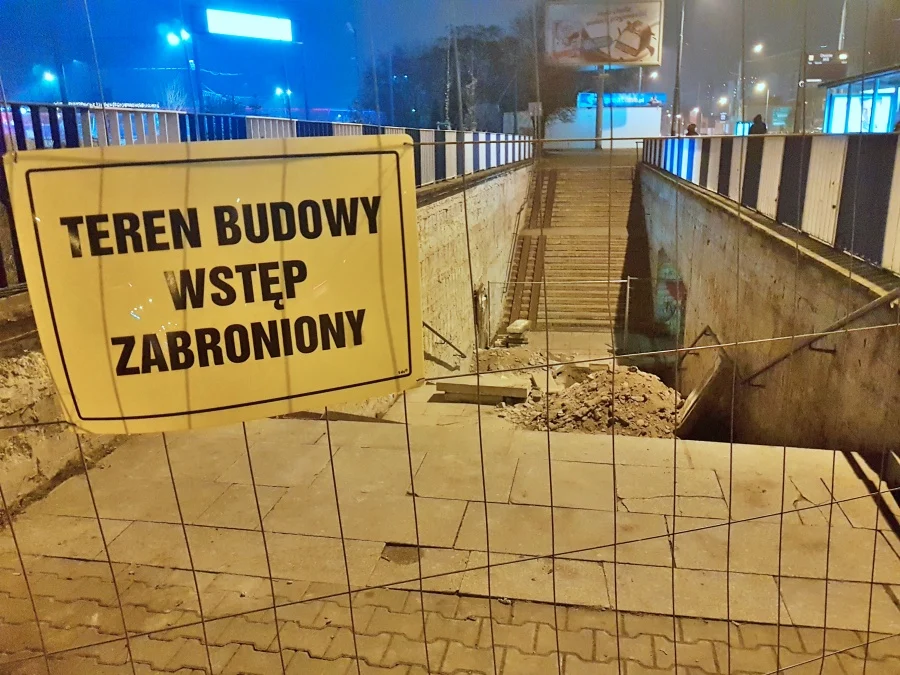 Remont przejścia podziemnego przy AKS w Chorzowie