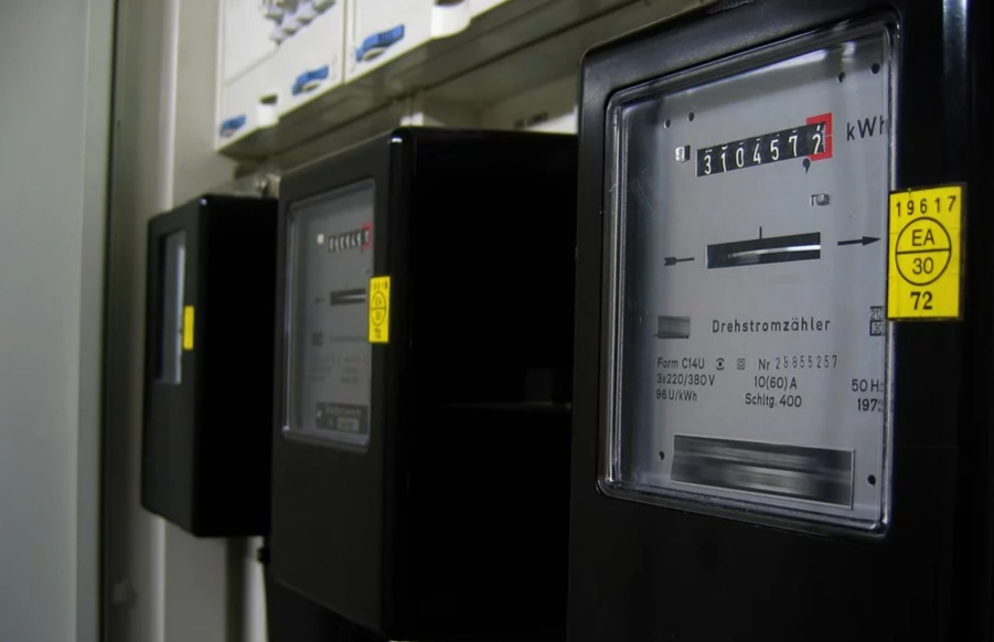 Przy ul. Buchenwaldczyków i Szczęść Boże dokonywano kradzieży energii elektrycznej