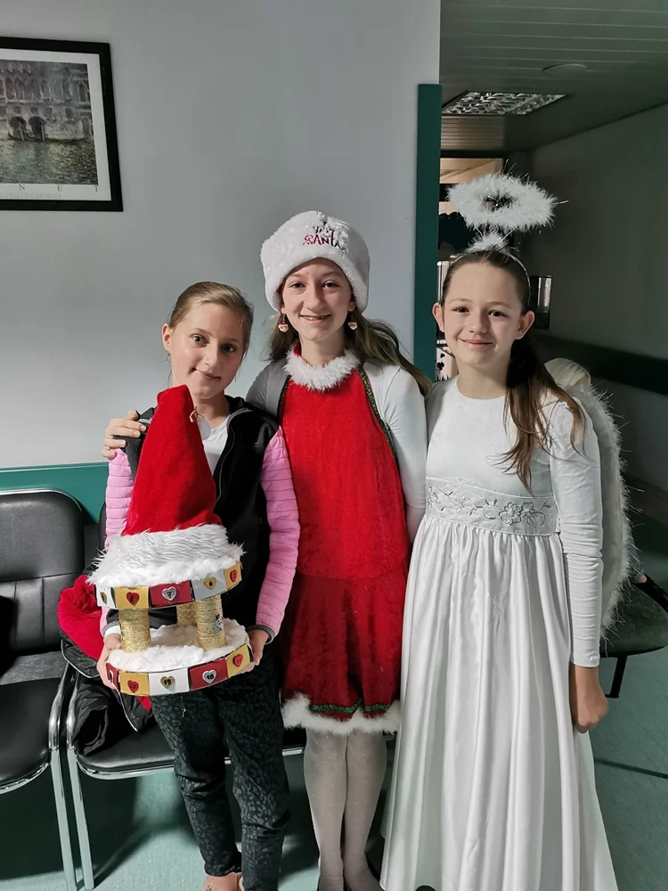 Podarowali dzieciom w szpitalu uśmiech 1