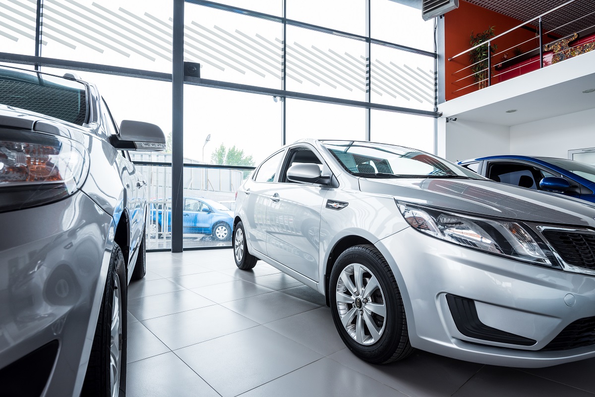 Czy na lotnisku w Pyrzowicach wynajmiemy auto bez kaucji?