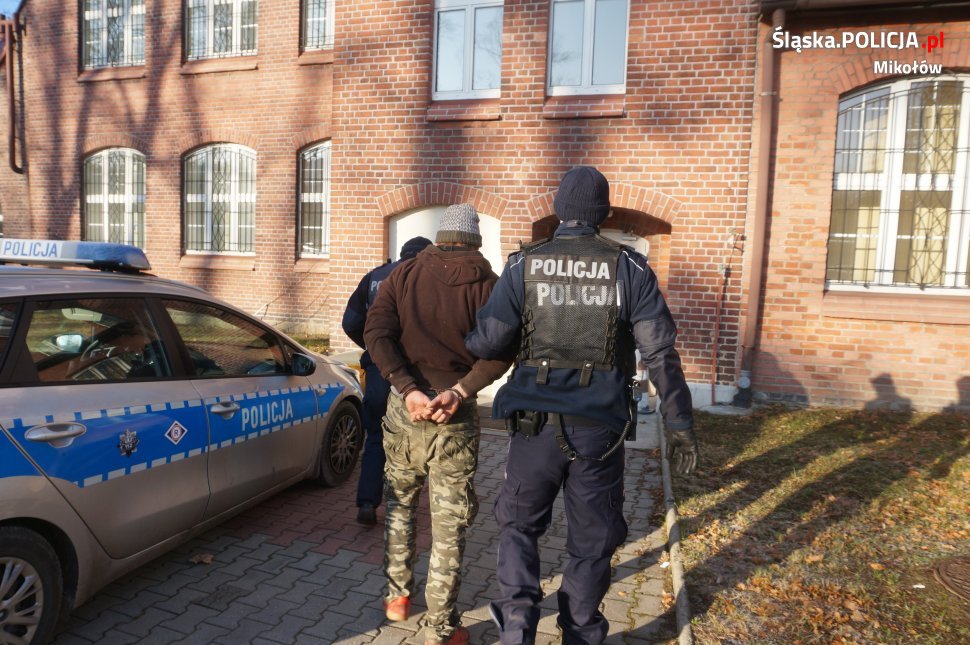 Znęcał się nad żoną. 44-letni oprawca usłyszał zarzuty