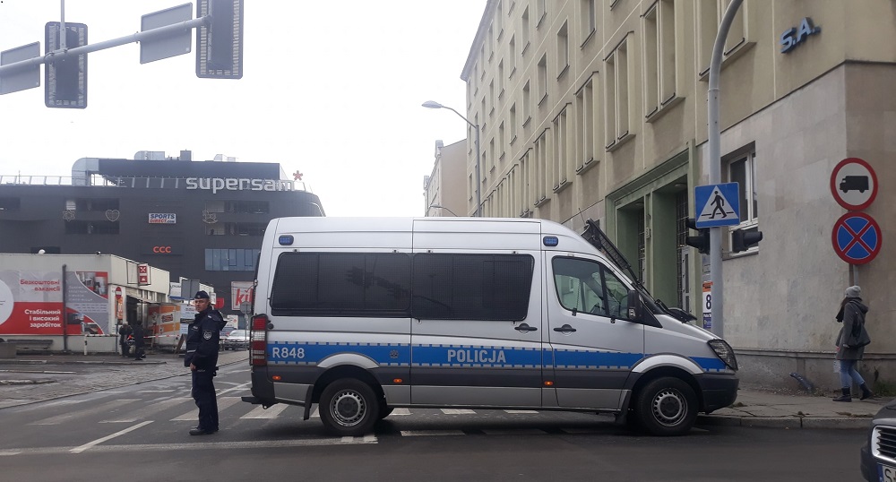 Alarm bombowy w Katowicach! Z dworca PKS przy ulicy Skargi ewakuowano wszystkie osoby