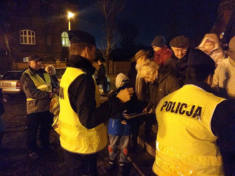 Policjanci rozmawiali z parafianami o ich bezpieczeństwie