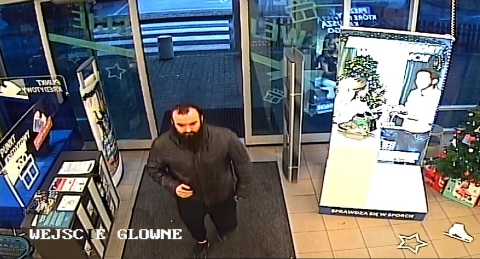 Mężczyzna podejrzewany o kradzież rakiety do squasha. Rozpoznajesz go?