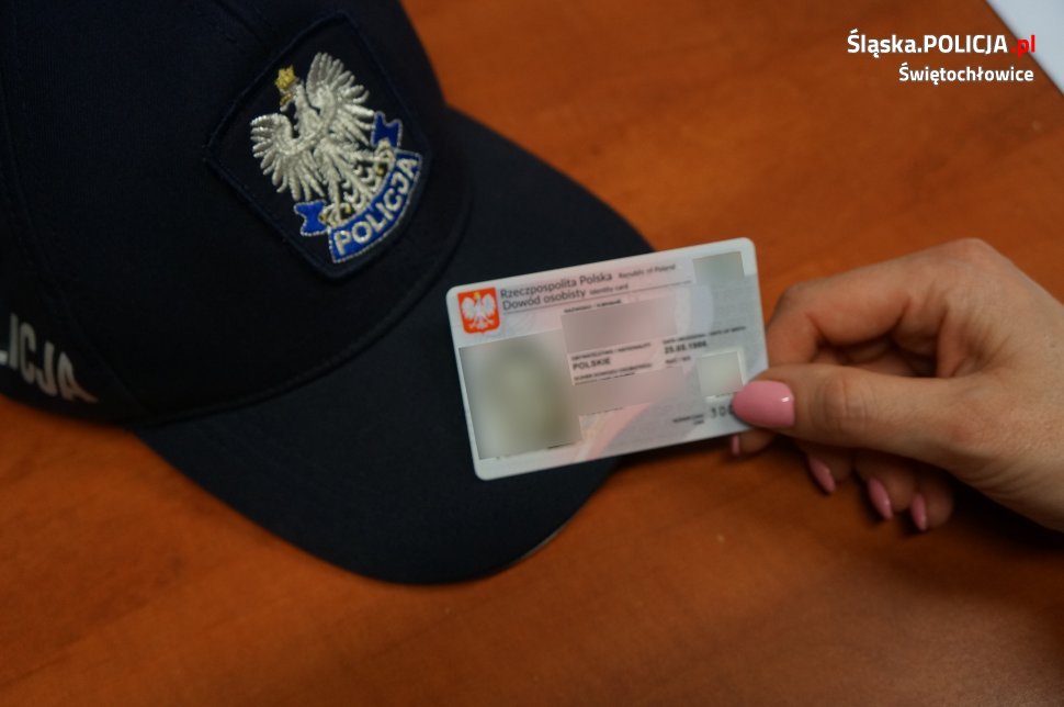 Ukrywał się przed odbyciem kary aresztu i podawał fałszywe dane. 33-latek usłyszał zarzuty