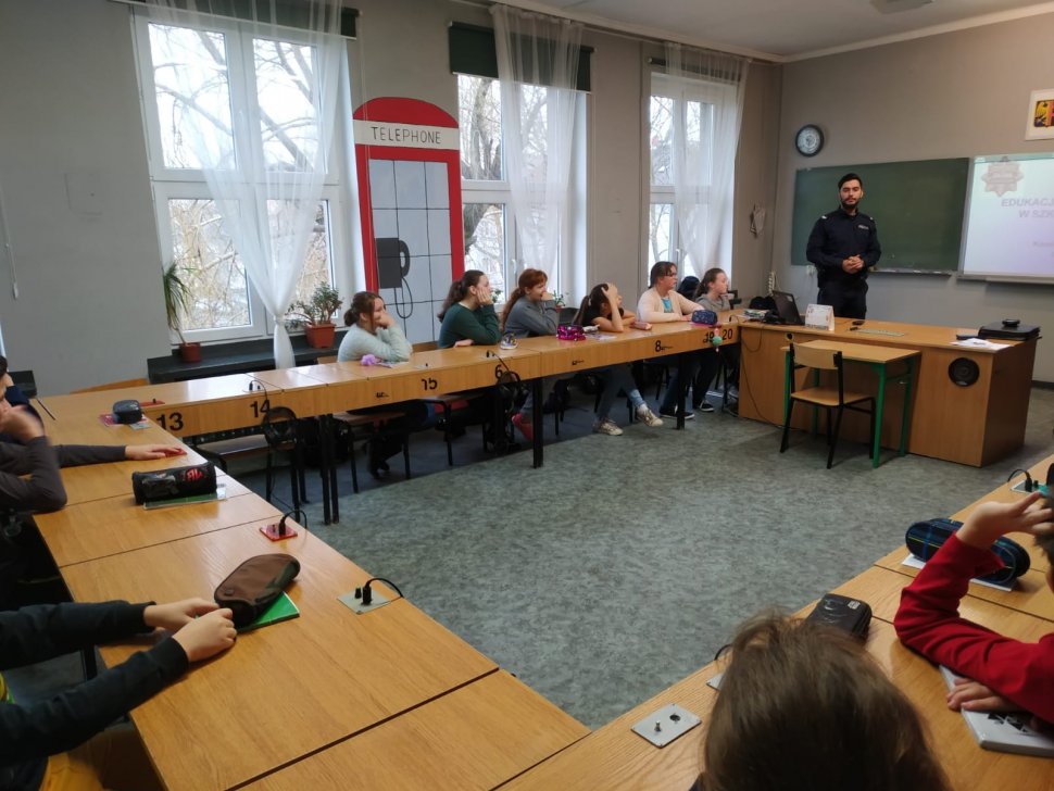 Z szóstoklasistami o cyberzagrożeniach