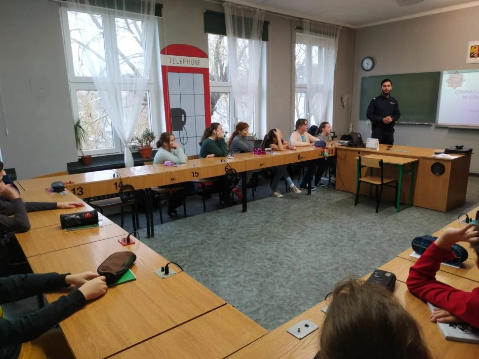 Z szóstoklasistami o cyberzagrożeniach