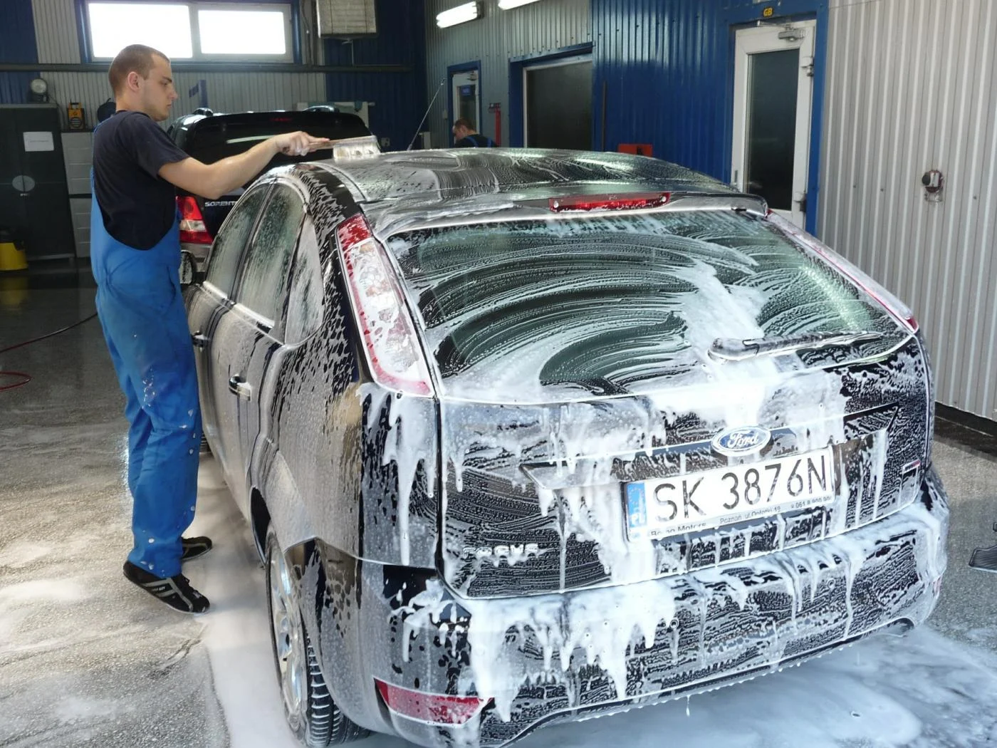 Aktywna piana - co warto wiedzieć na temat tego środka?
