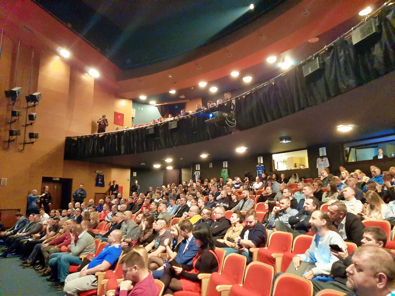 Cyfrowa rewolucja w Ruchu Chorzów! Klub chce zarabiać dzięki aplikacji dla kibiców