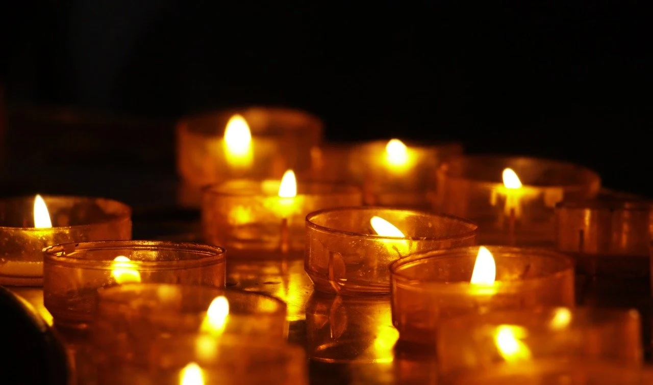 Na Śląsku ogłoszono żałobę - iluminacja choinki i parada elfów w Zabrzu odwołane