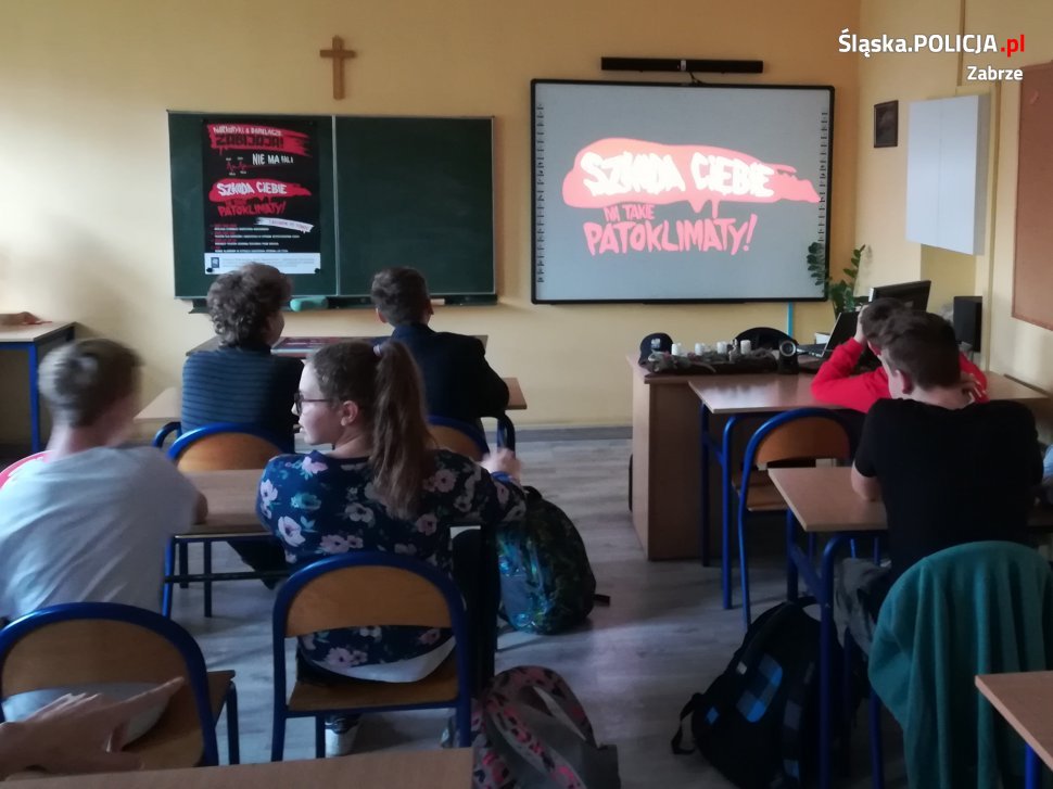 Zabrzańscy profilaktycy rozmawiali z uczniami o dopalaczach i narkotykach